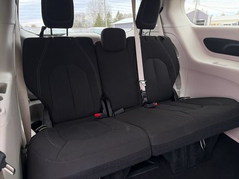 Used 2023 Chrysler Voyager LX FWD image 41