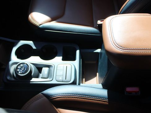 Used 2023 Ford Maverick Lariat w/ Lariat Luxury Package FWD image 30