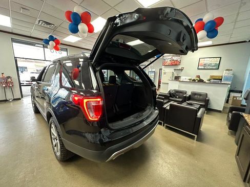 Used 2016 Ford Explorer Limited image 11