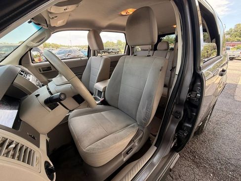 Used 2012 Ford Escape XLT FWD image 10
