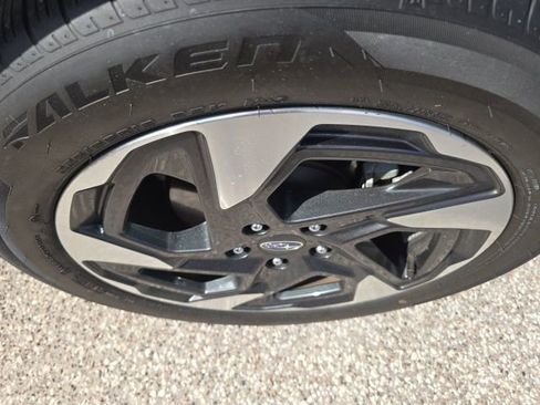 Used 2024 Subaru Crosstrek 2.5i Limited image 7