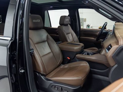 Used 2023 Chevrolet Tahoe High Country AWD/4WD image 25