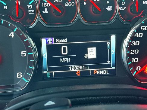 Used 2020 Chevrolet Tahoe LT image 12