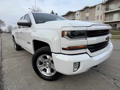Used 2017 Chevrolet Silverado 1500 LT w/ All Star Edition image 15