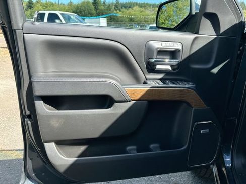 Used 2018 Chevrolet Silverado 1500 LTZ w/ Sport Package AWD/4WD image 21