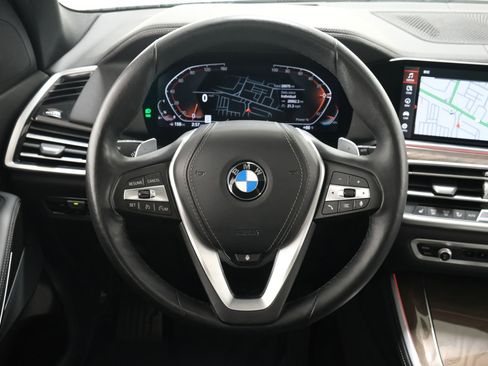 Used 2022 BMW X5 xDrive40i w/ Premium Package AWD/4WD image 12