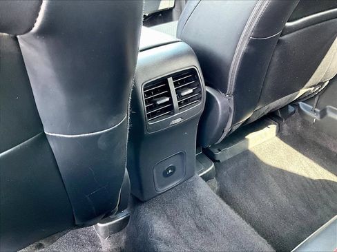 Certified 2024 Ford Escape ST-Line AWD/4WD image 10
