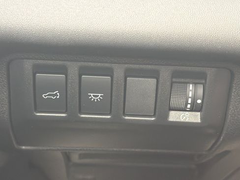 Used 2025 Subaru Ascent Bronze Edition AWD/4WD image 26
