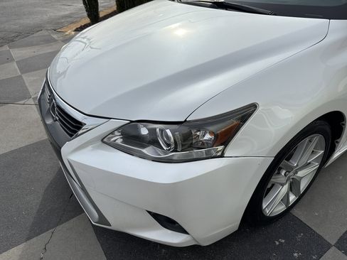 Used 2015 Lexus CT 200h w/ Navigation Package image 6