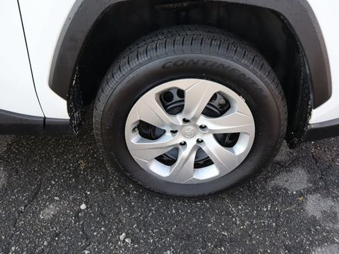 Used 2023 Toyota RAV4 LE FWD image 39