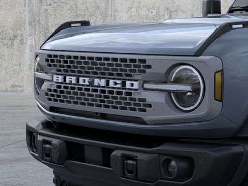 New 2025 Ford Bronco Badlands image 19