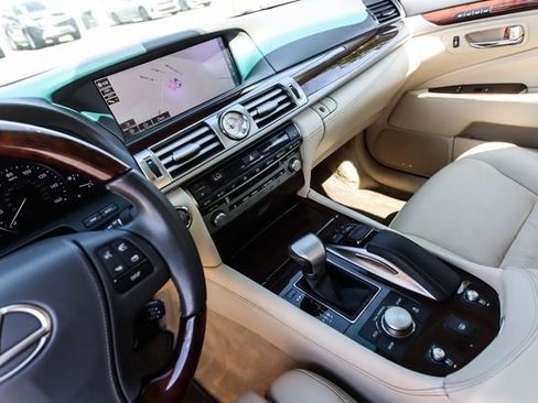 Used 2016 Lexus LS 460 L AWD/4WD image 25