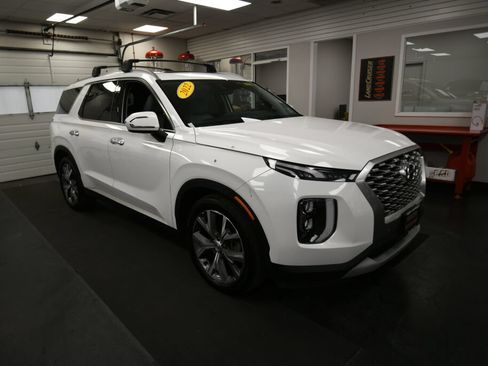 Used 2022 Hyundai Palisade SEL w/ Convenience Package AWD/4WD image 2