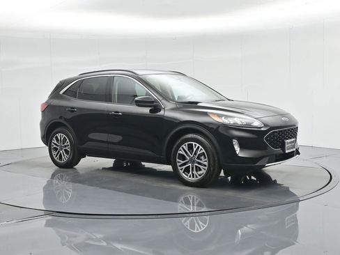 Used 2020 Ford Escape SEL image 30