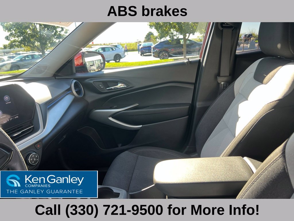 Used 2024 Chevrolet Trax LS w/ LS Convenience Package FWD image 37