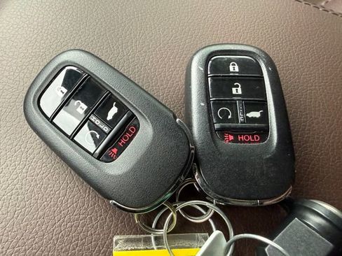 Certified 2023 Honda Pilot Elite image 34