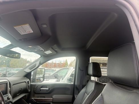 Used 2021 Chevrolet Silverado 3500 LTZ w/ LTZ Convenience Package image 11