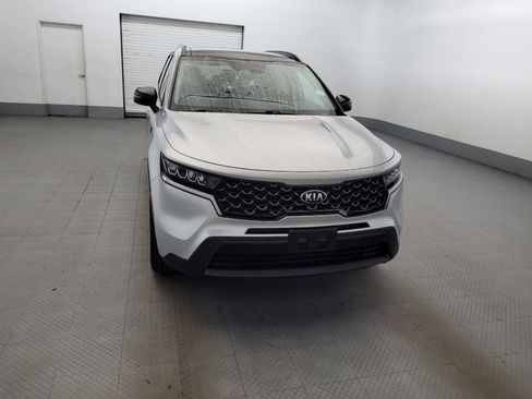 Used 2021 Kia Sorento S w/ Panoramic Sunroof Package AWD/4WD image 14