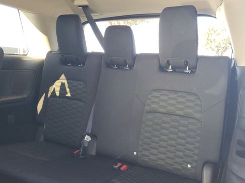 Certified 2022 Nissan Pathfinder SV image 10