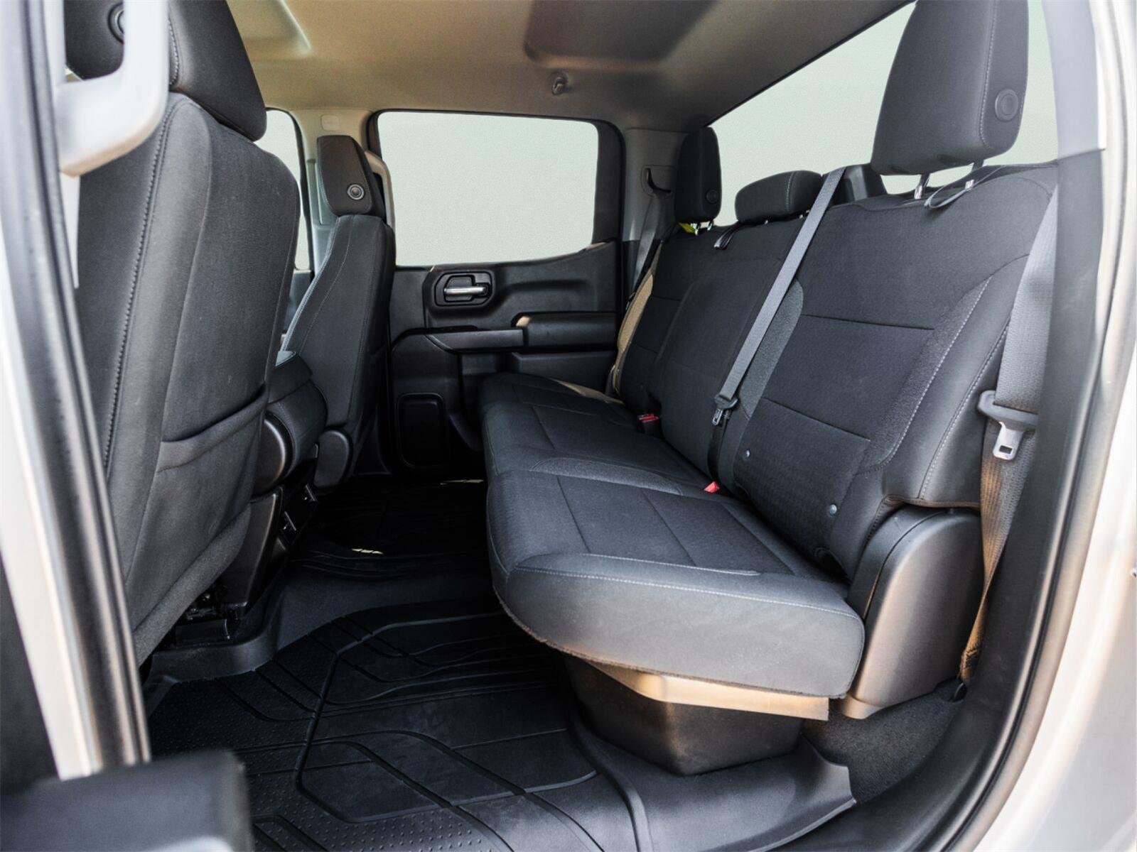 Used 2022 Chevrolet Silverado 1500 Custom AWD/4WD image 3