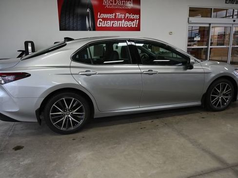 Used 2023 Toyota Camry XLE w/ Cold Weather Package image 5