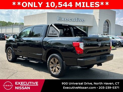 Certified 2024 Nissan Titan SV w/ SV Bronze Edition Package image 4