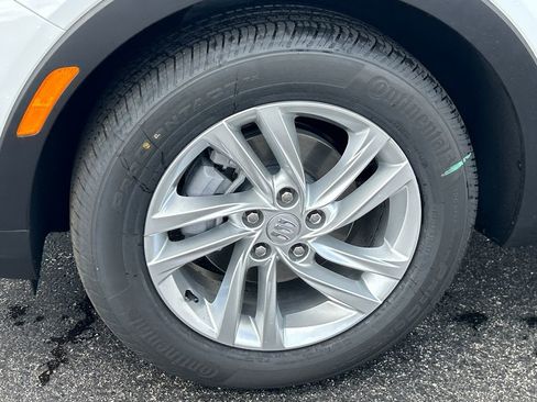 New 2026 Buick Envista Preferred FWD image 13