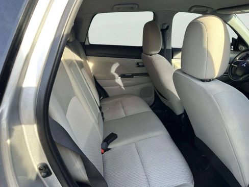 Used 2019 Mitsubishi Outlander Sport ES image 12