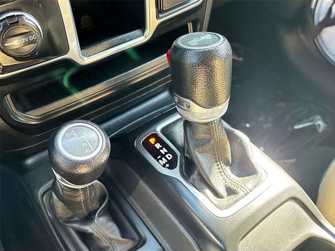 Used 2023 Jeep Wrangler Unlimited Sport AWD/4WD image 16