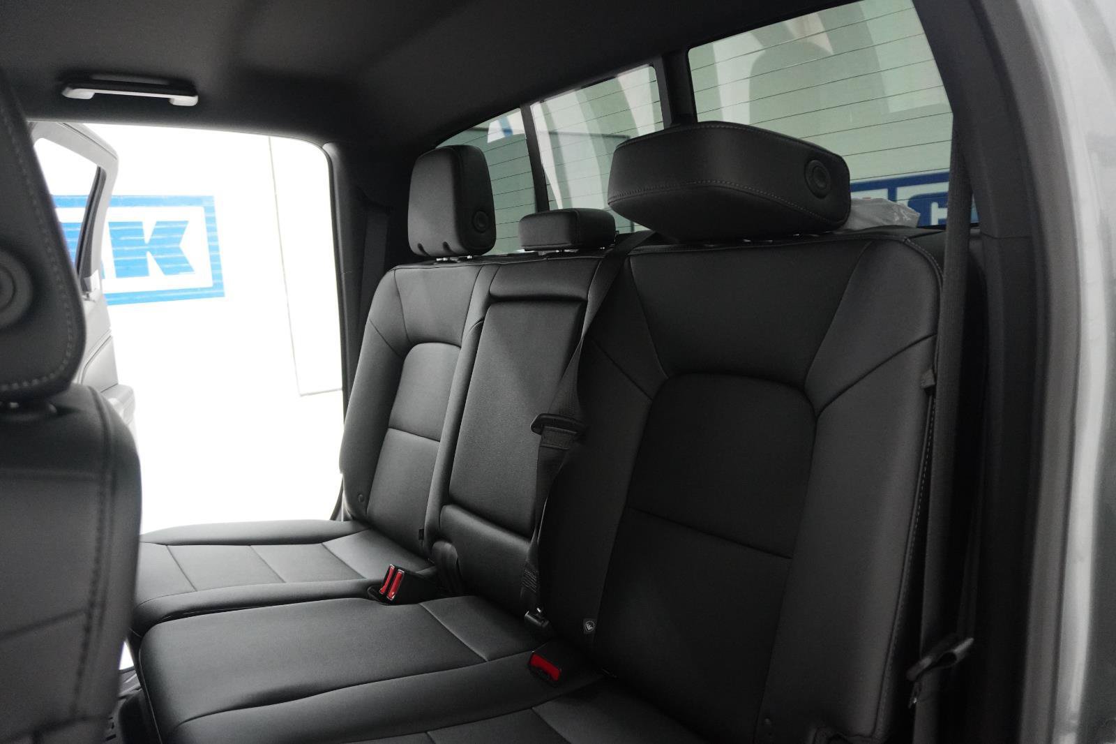 New 2026 Chevrolet Colorado LT w/ LT Convenience Package RWD image 32