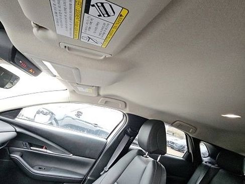 Used 2021 MAZDA CX-30 AWD 2.5 S w/ Select Package image 16