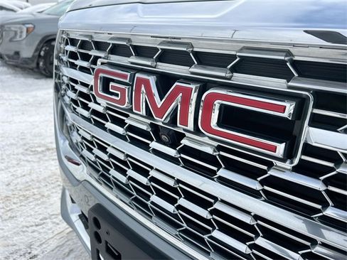 Used 2024 GMC Terrain Denali w/ Denali Premium Package image 32