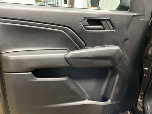 Used 2024 Chevrolet Colorado W/T image 12