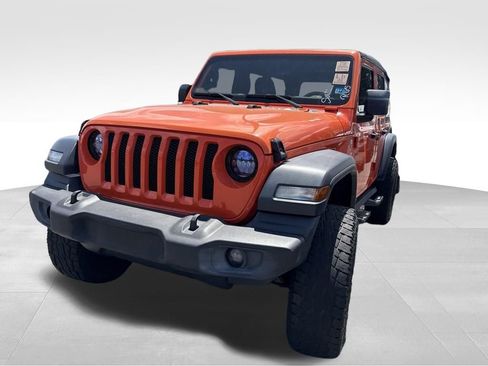 Used 2019 Jeep Wrangler Unlimited Sport AWD/4WD image 2