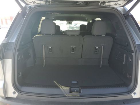 New 2026 Chevrolet Traverse LT w/ Driver Confidence Package image 8
