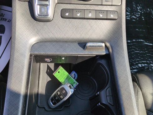 Used 2024 Hyundai Palisade Limited FWD image 23