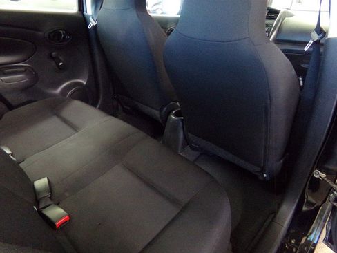 Used 2016 Nissan Versa S image 37