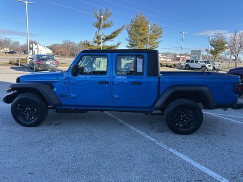 New 2026 Jeep Gladiator Sport image 18