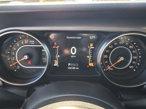 Used 2023 Jeep Gladiator Sport image 8