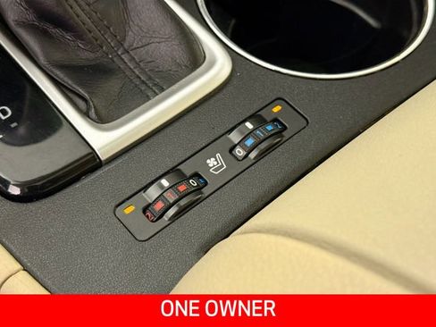 Used 2019 Toyota Highlander Limited AWD/4WD image 8