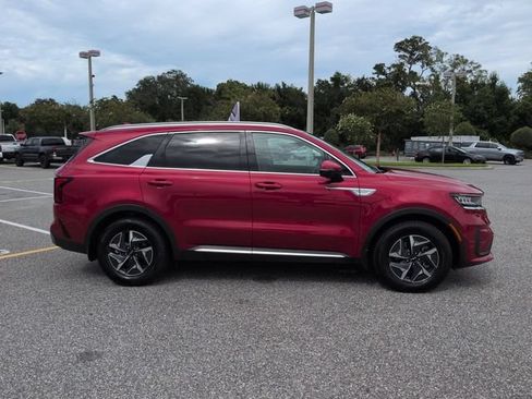 Used 2022 Kia Sorento S FWD image 3
