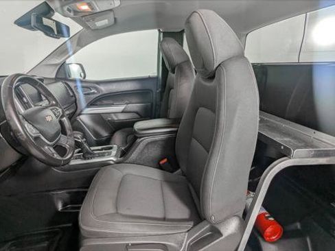 Used 2022 Chevrolet Colorado LT w/ Fleet Safety Package AWD/4WD image 14