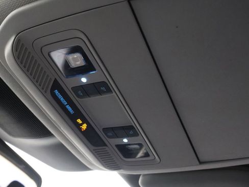 Used 2022 Ford Explorer XLT w/ Equipment Group 202A image 26