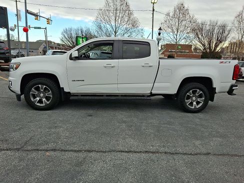 Used 2020 Chevrolet Colorado Z71 image 2
