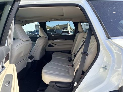 Used 2024 INFINITI QX60 Sensory image 13