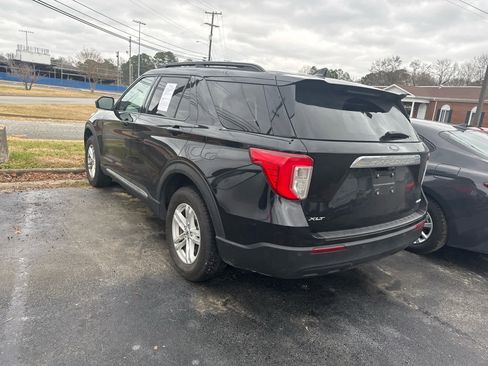 Used 2022 Ford Explorer XLT image 21