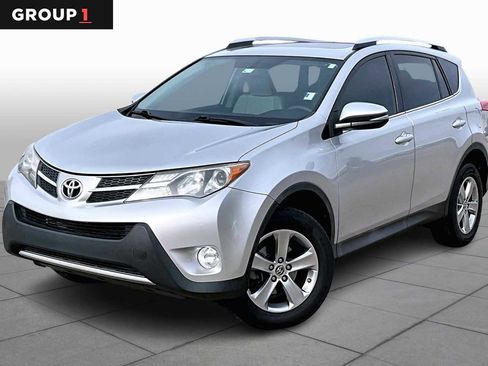 Used 2015 Toyota RAV4 XLE image 1