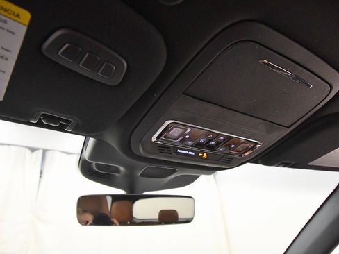 Used 2021 Lincoln Aviator Reserve image 29