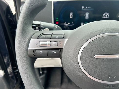 New 2026 Hyundai Tucson Blue SE image 28