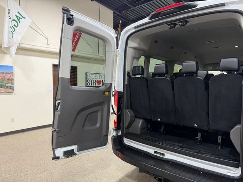 Used 2023 Ford Transit 350 XL RWD image 22